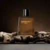 Earthy notes of cypriol and pine