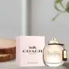 Elegant scent with fresh pear and warm sandalwood