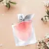 Juicy pear and jasmine heart over warm praline‑patchouli base