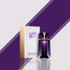 Bold floral scent with jasmine and white amber