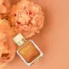 Rich base of tonka bean, labdanum and soft smoky resin