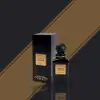 Spicy-leather fragrance with saffron, thyme & raspberry top notes