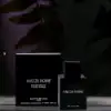 Smooth base of cashmere wood and musk